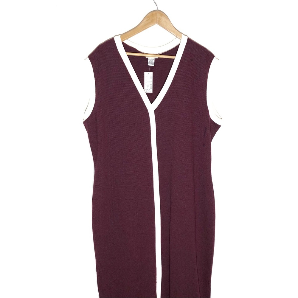 NWT The Avenue Maxi Dress Size 18/20, Maroon
